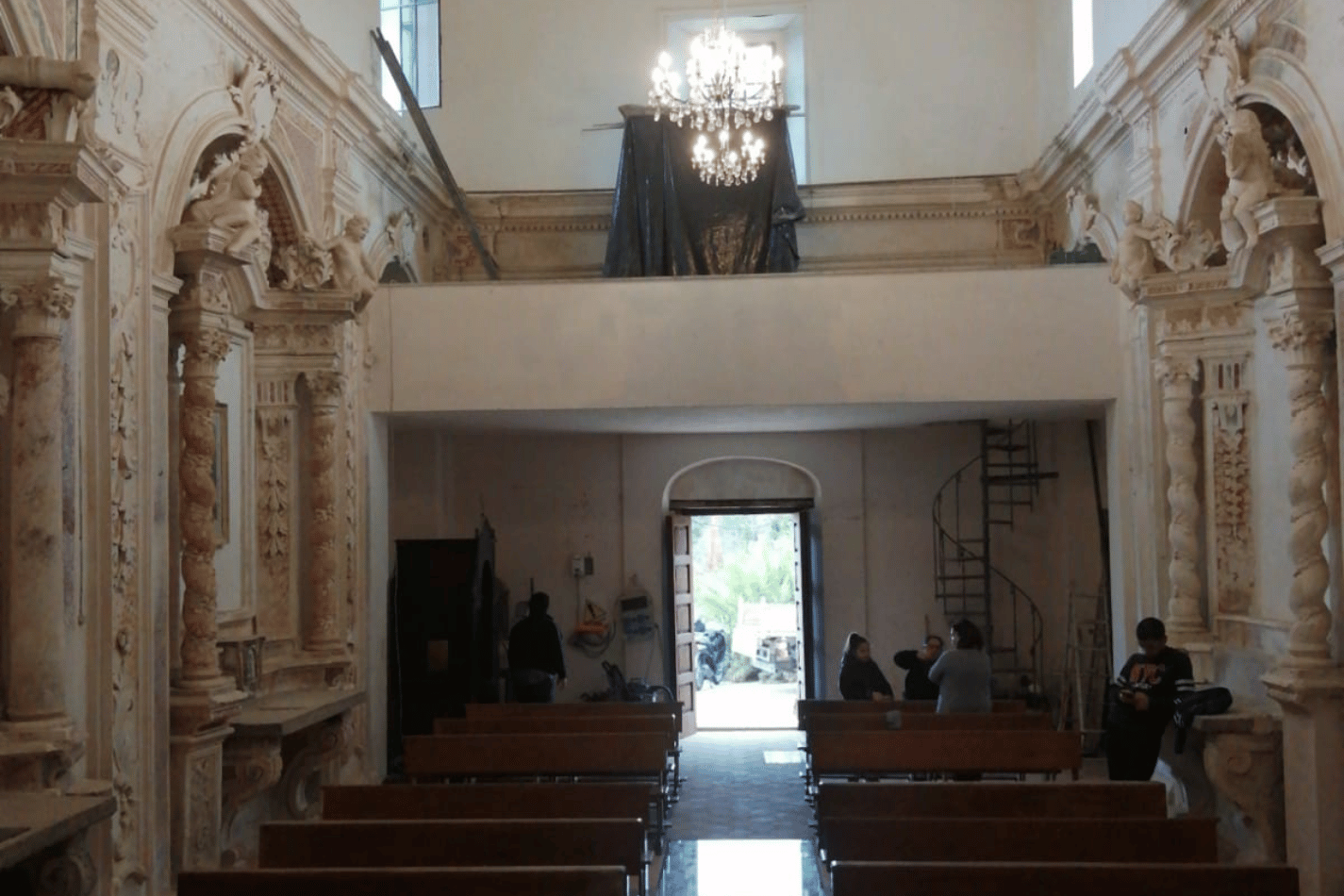 Foto chiesa pre-restauro